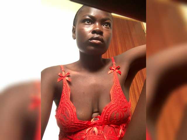 Sexyreeh's BongaCams show and profile