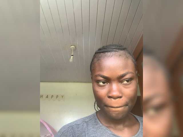 Sexyreeh's BongaCams show and profile