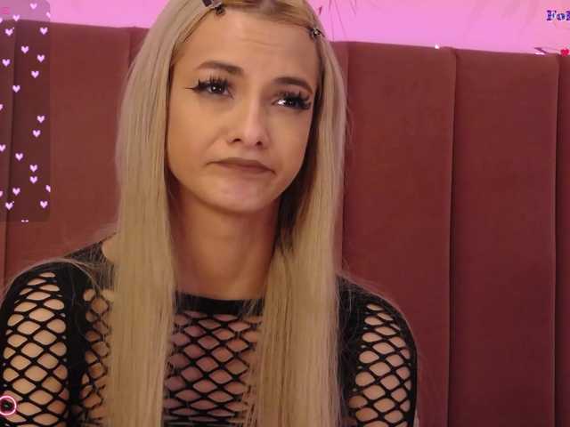 Sex chat gratuit in direct cu PinkySparkss pe BongaCams