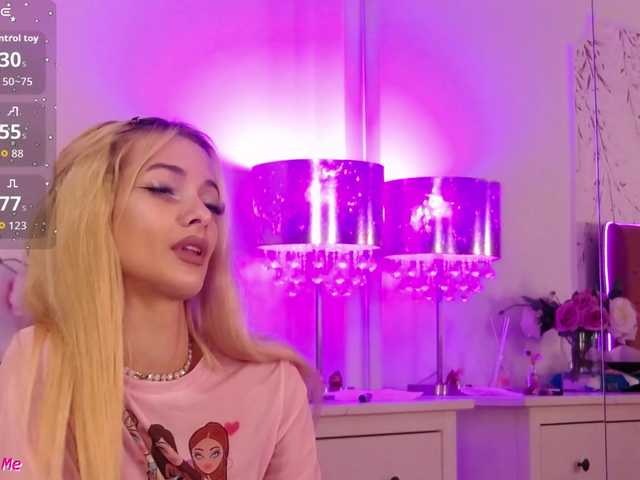 Sex chat gratuit in direct cu PinkySparkss pe BongaCams