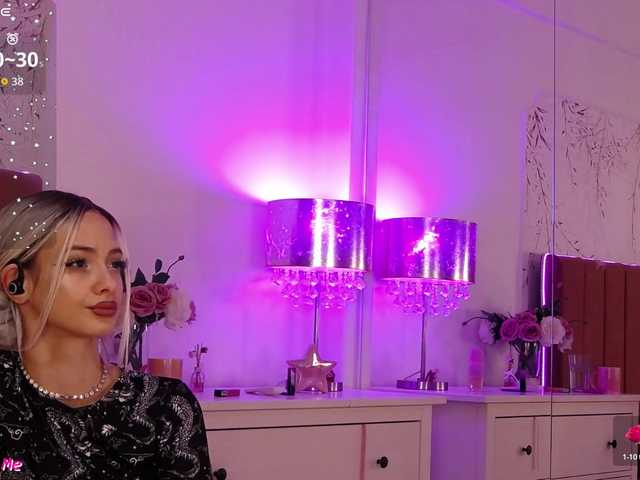  PinkySparkss chat room