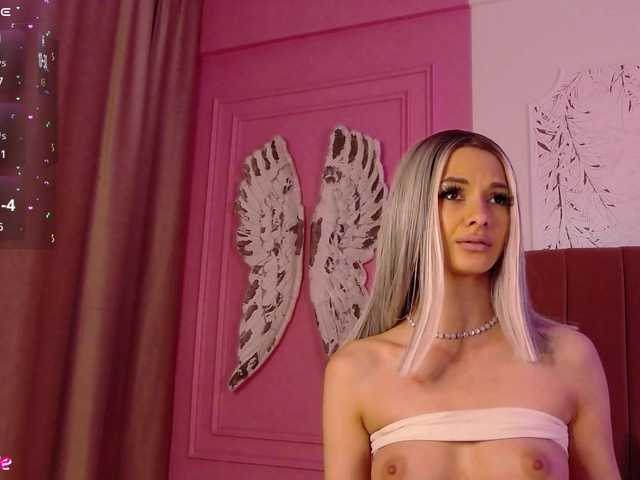 PinkySparkss's BongaCams show and profile