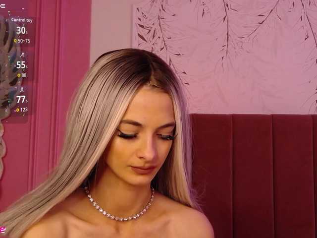 PinkySparkss's BongaCams show and profile