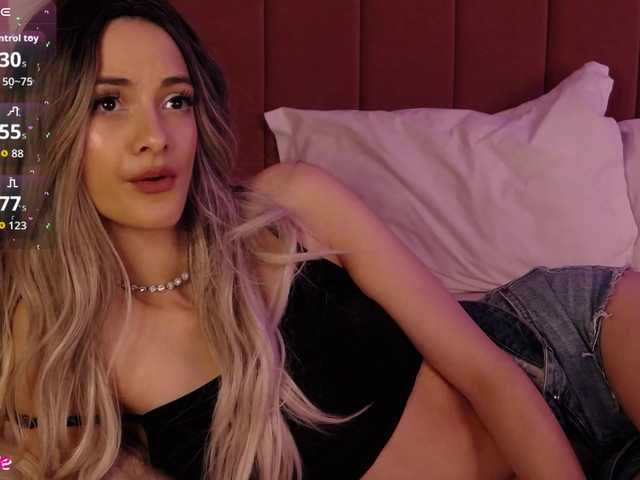 PinkySparkss's BongaCams show and profile