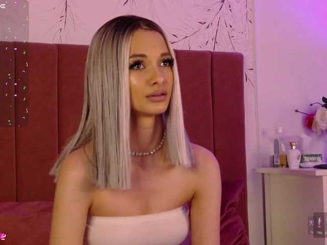 PinkySparkss's BongaCams show and profile