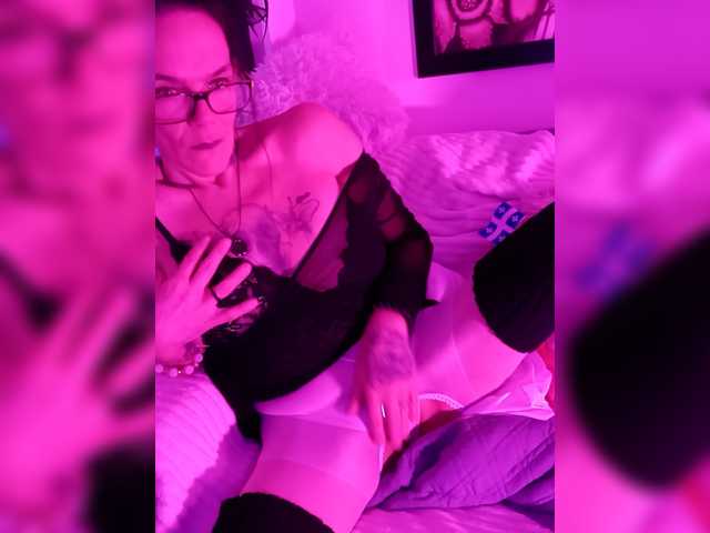 Fecfec91111's BongaCams show and profile