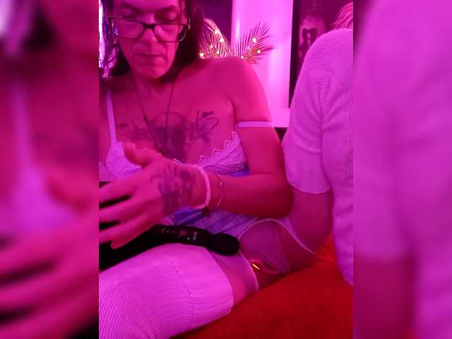 Fecfec91111's BongaCams show and profile