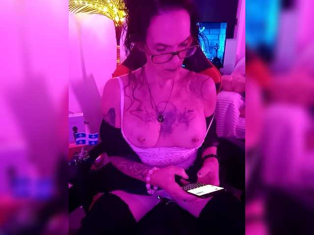 Fecfec91111's BongaCams show and profile