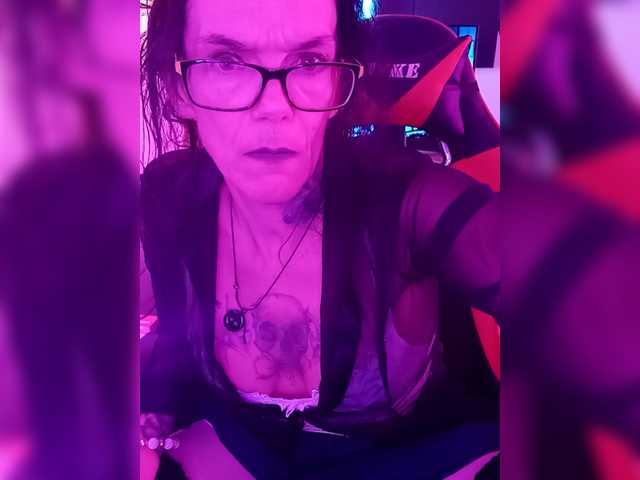 Fecfec91111's BongaCams show and profile