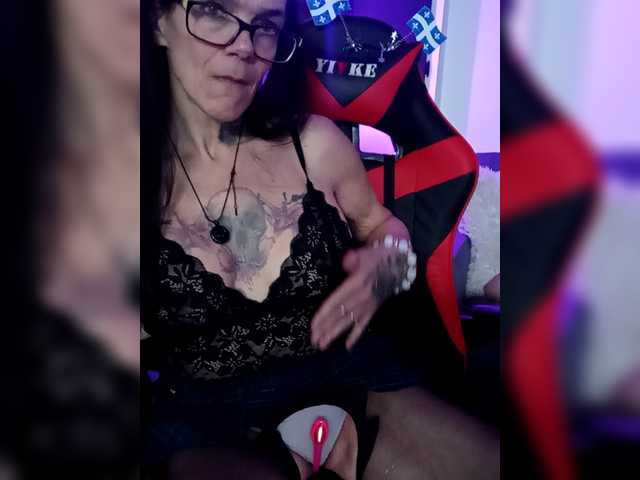 Fecfec91111's BongaCams show and profile