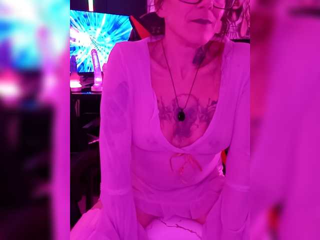 Fecfec91111's BongaCams show and profile