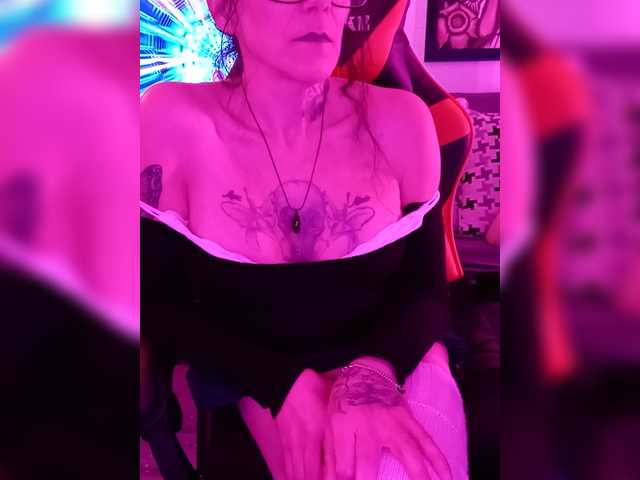 Fecfec91111's BongaCams show and profile