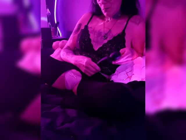 Fecfec91111's BongaCams show and profile