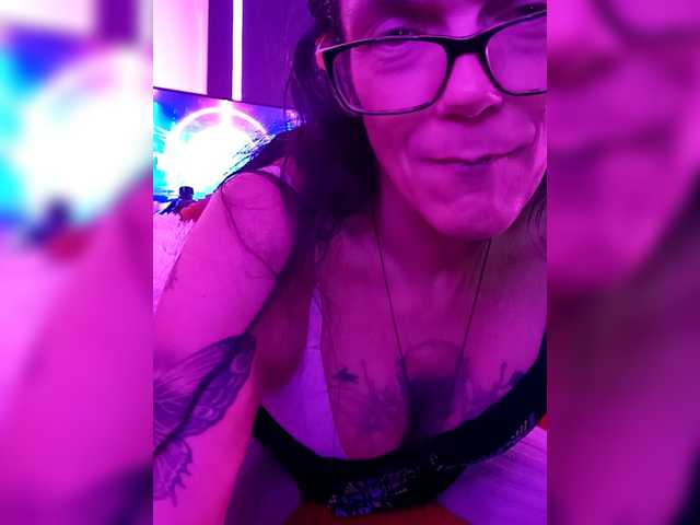 Fecfec91111's BongaCams show and profile