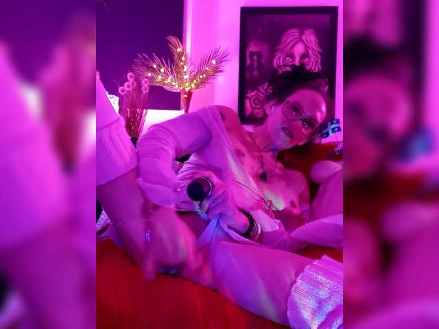 Fecfec91111's BongaCams show and profile