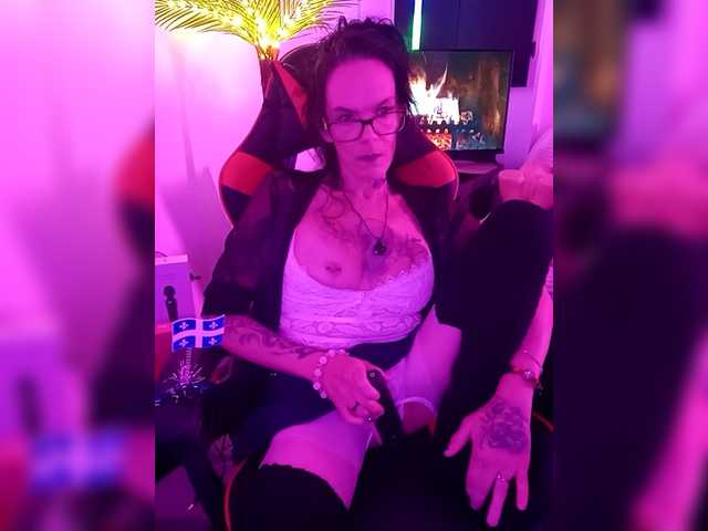 Fecfec91111's BongaCams show and profile