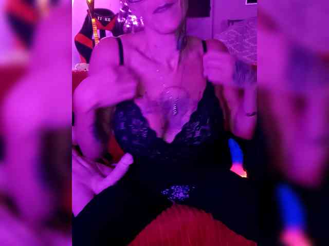 Fecfec91111 Live Webcam on {site_name}