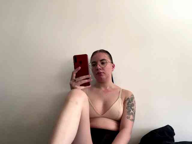 PixxieLi webcam