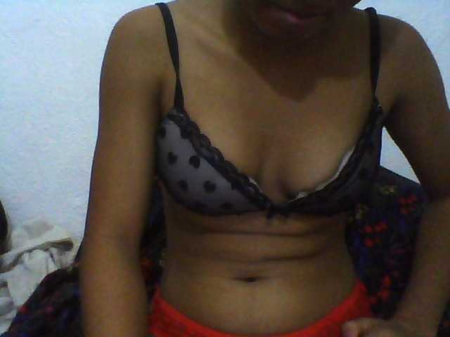 Reine2delice webcam bongacams model stream image