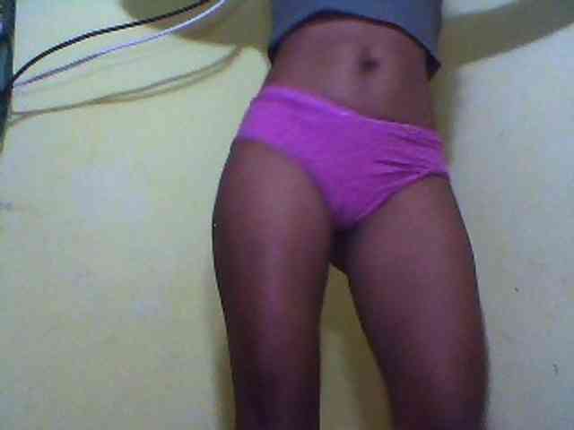 Reine2delice Live Webcam on BongaCams