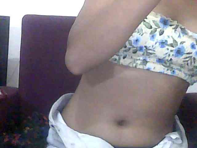 Reine2delice Live Webcam on BongaCams