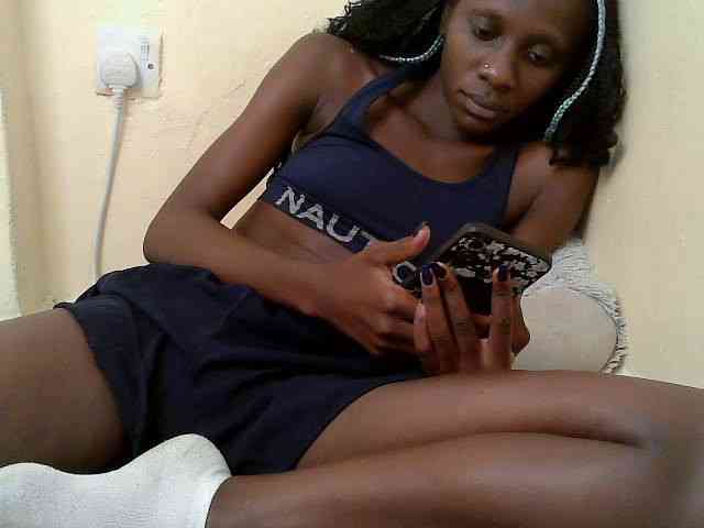 sweetdol2 webcam