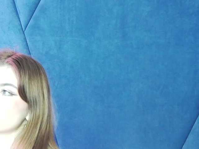 Evelisse's BongaCams show and profile