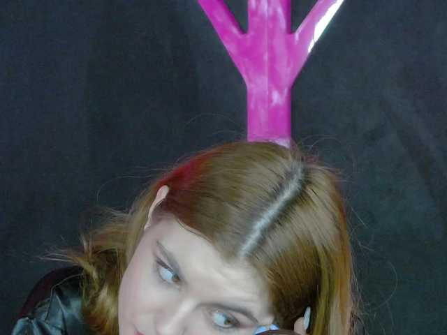 Evelisse's BongaCams show and profile