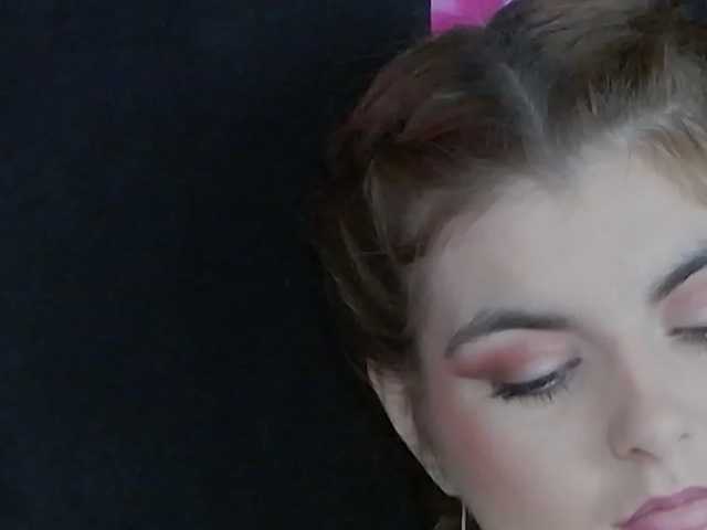 Evelisse's BongaCams show and profile