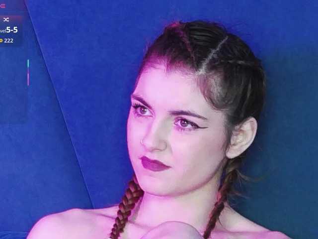 Evelisse's BongaCams show and profile