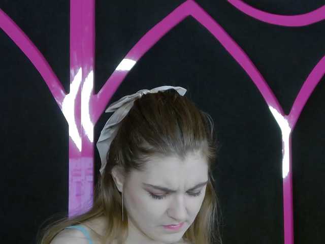 Evelisse live cam profile