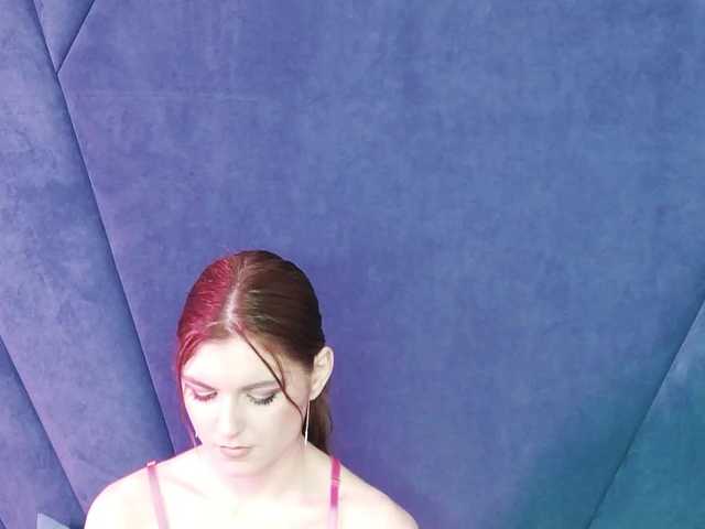 Evelisse's BongaCams show and profile