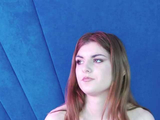 Evelisse's BongaCams show and profile