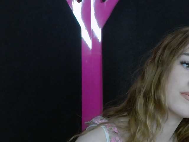 Evelisse's BongaCams show and profile