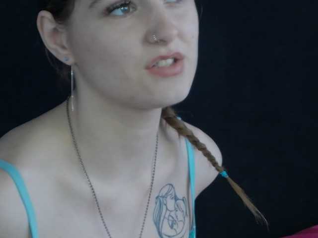 Evelisse's BongaCams show and profile