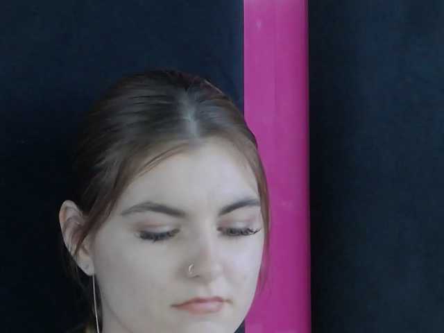 Evelisse's BongaCams show and profile