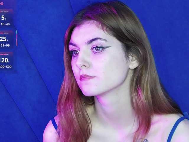 Evelisse's BongaCams show and profile