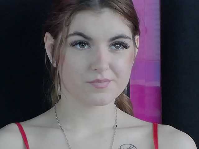 Evelisse's BongaCams show and profile