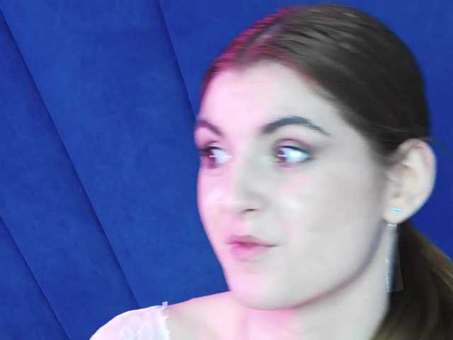 Evelisse's BongaCams show and profile