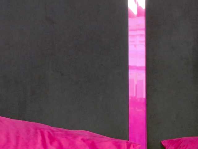 Evelisse's BongaCams show and profile