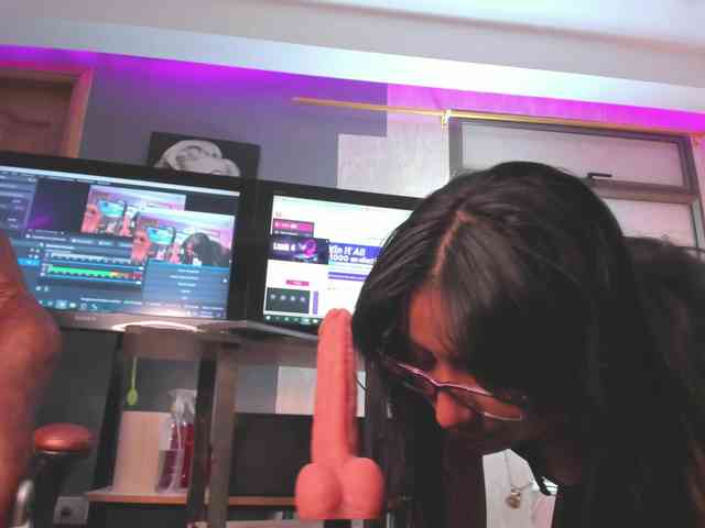 Miss-Karoline webcam