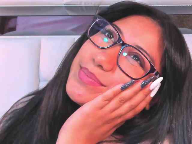 Miss-Karoline webcam