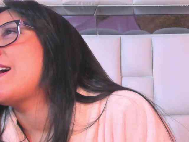 Miss-Karoline webcam