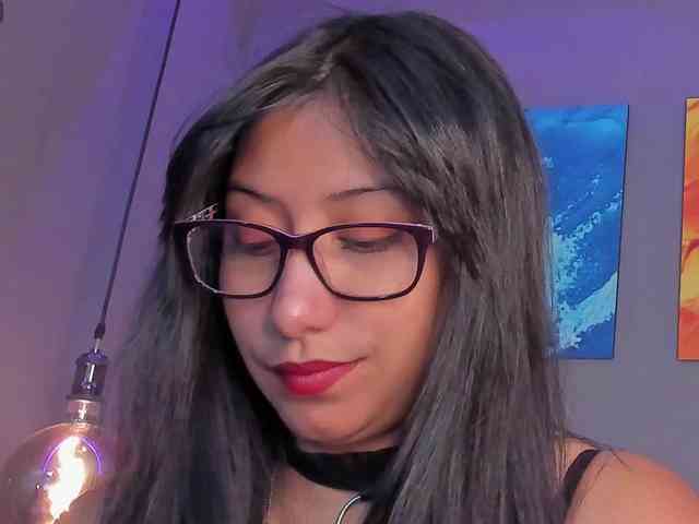 Miss-Karoline webcam