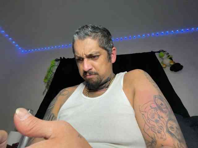 Vision85 Live Webcam on BongaCams