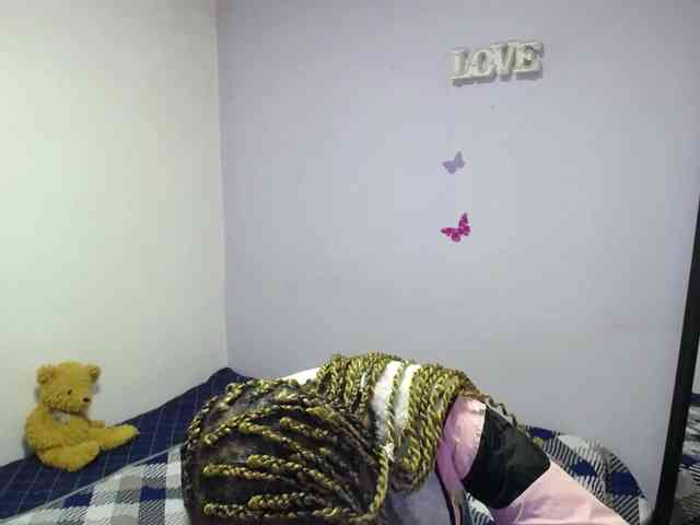 SujeySexy webcam