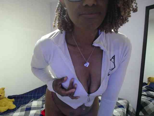 SujeySexy webcam