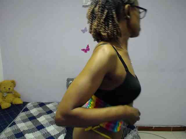 SujeySexy webcam