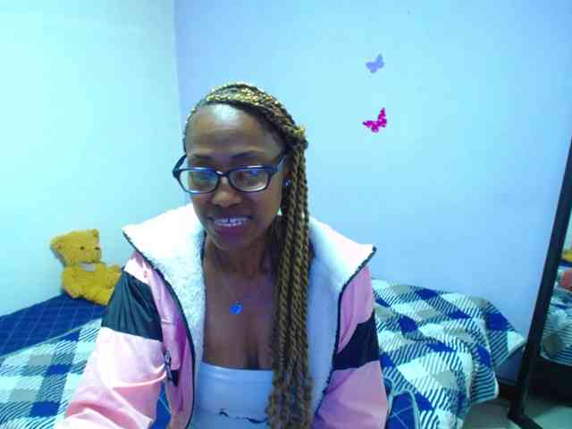 SujeySexy webcam