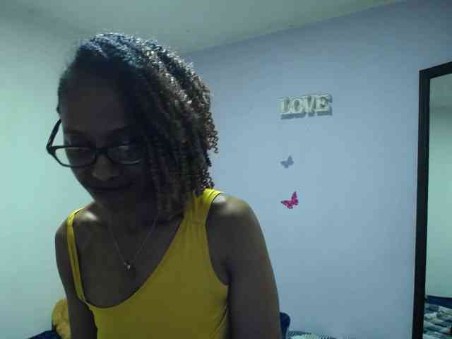 SujeySexy webcam